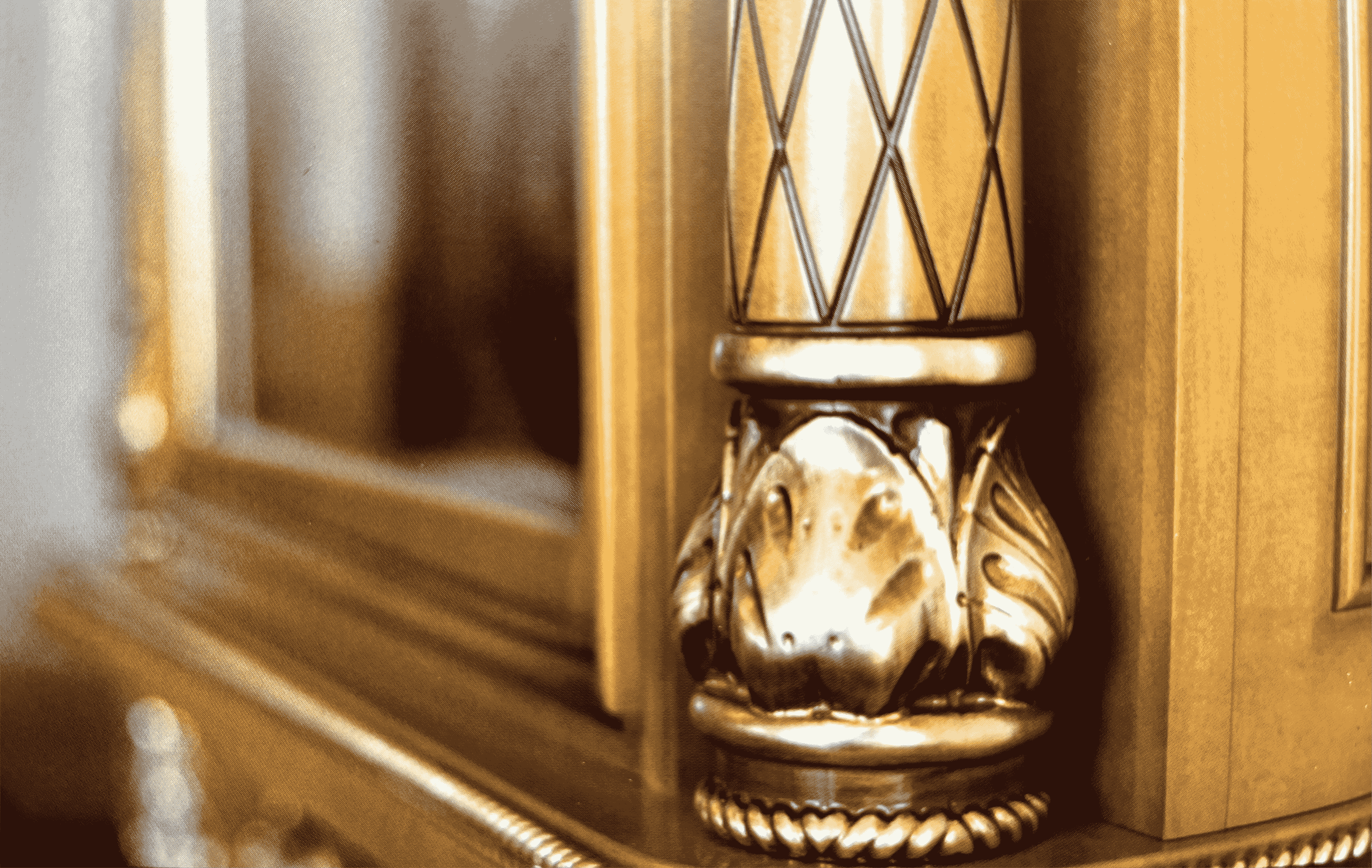 вишукане оздоблення меблів